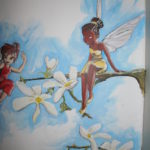 Muurschildering babykamer meisje Disney elfjes