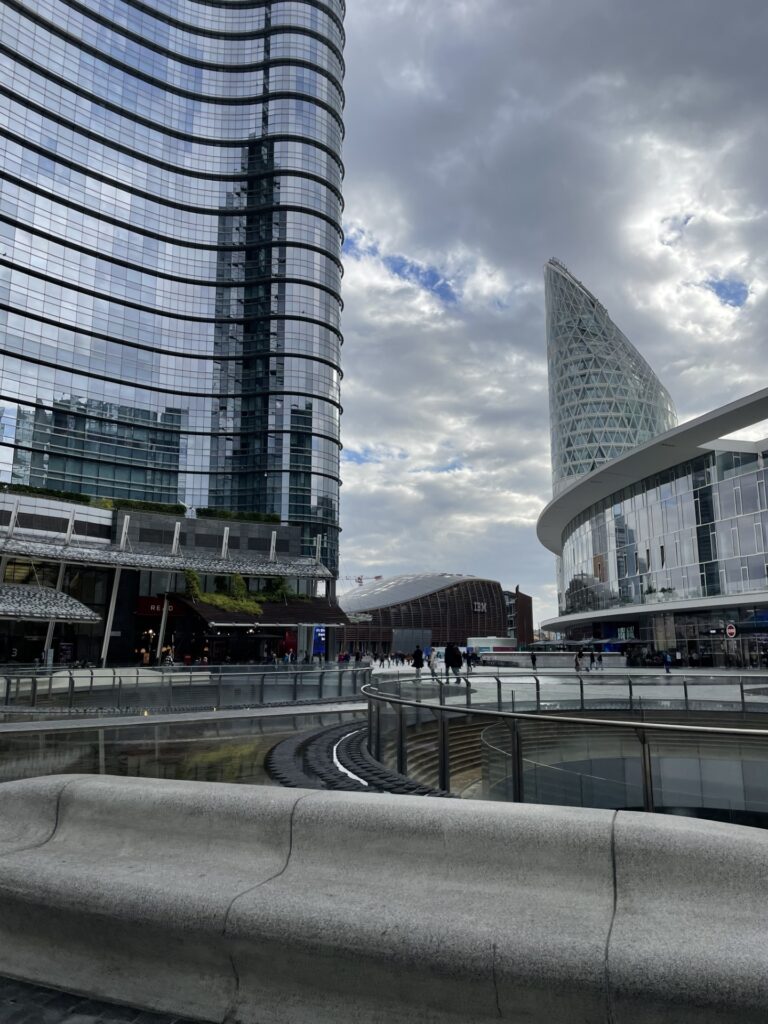 Piazza Gae Aulenti